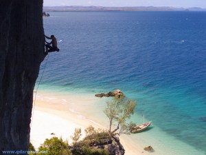 20081006_095713_SeaClimbing