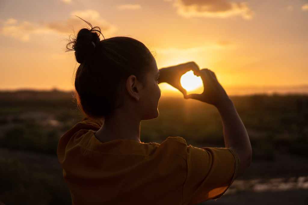 “Breaking Free from Toxic Emotional Relationships: A Personal Journey to Emotional Wellness and Self-Love”